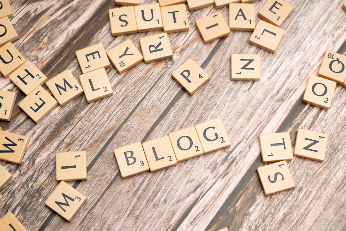 Plugin seo wordpress : cessez de choisir au hasard, analysez votre cas d’usage réel et progressez